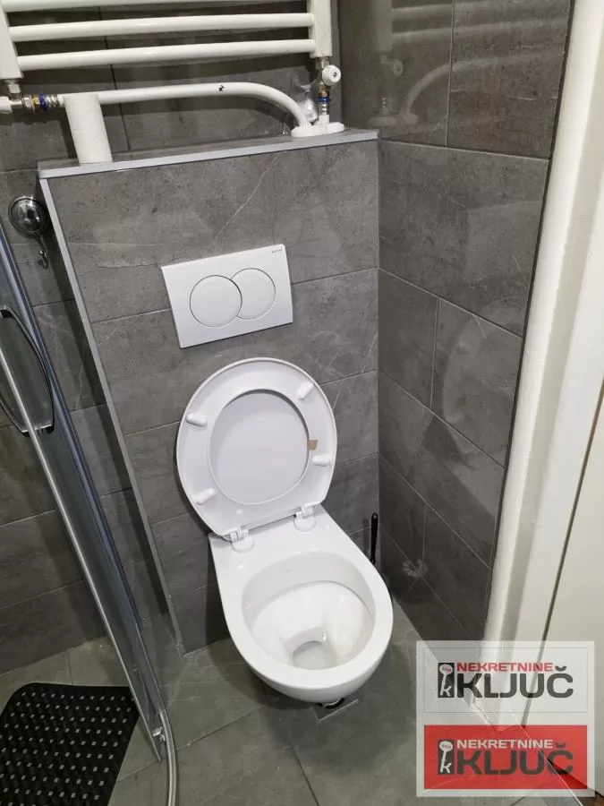 Odlican jednosoban stan u centru grada 10