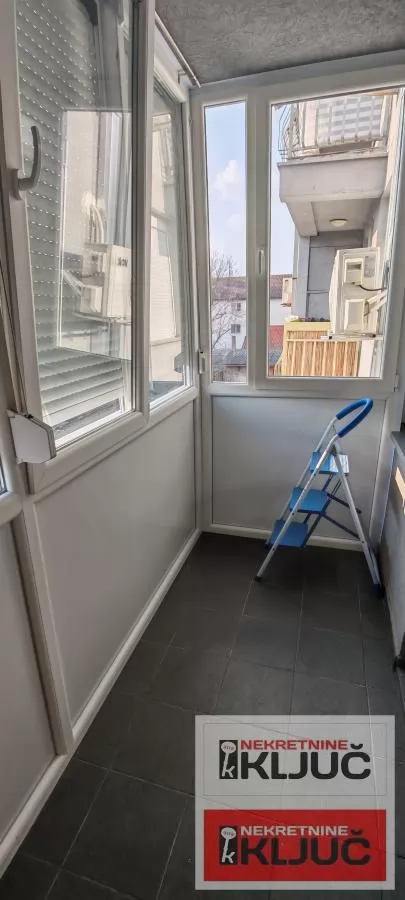Odlican manji Jednoiposoban stan na dobroj lokaciji na Z.stanici/Pored LIDLA/ 8