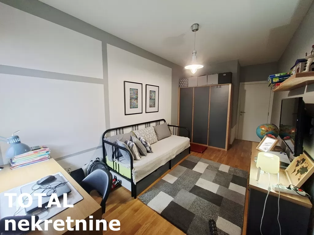 Stan,NOVI SAD,AVIJACIJA,kv: 60.00, € 185900, ID: 1102308 8