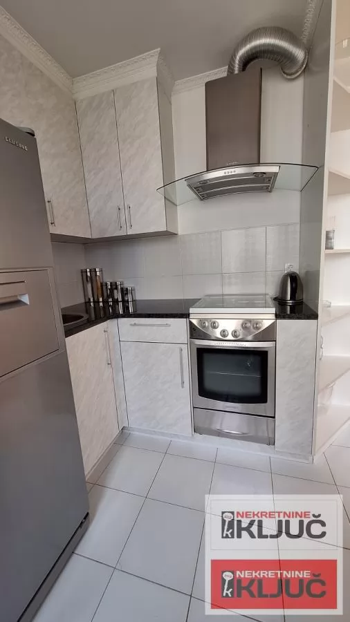 BULEVAR, 60m2, Dvosoban, Renoviran može Dvoiposoban 7