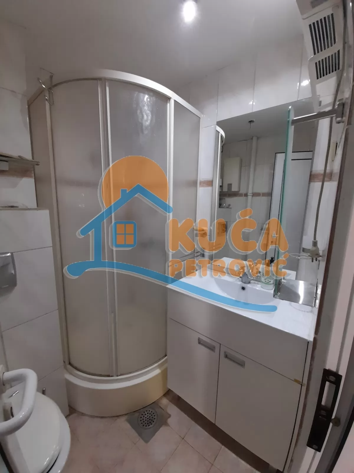 Jednosoban stan, 42 m2, Centar, Vožda Karađorđa ID: i-015974 9