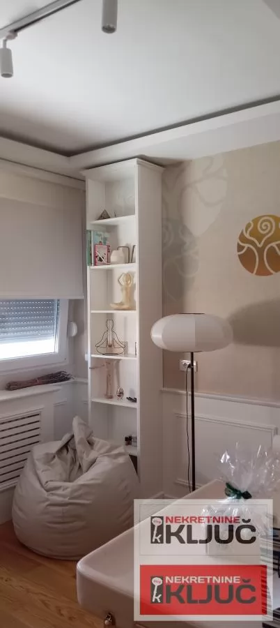 KEJ, 64m2,Dvosoban može Dvoiposoban, Renoviran 19