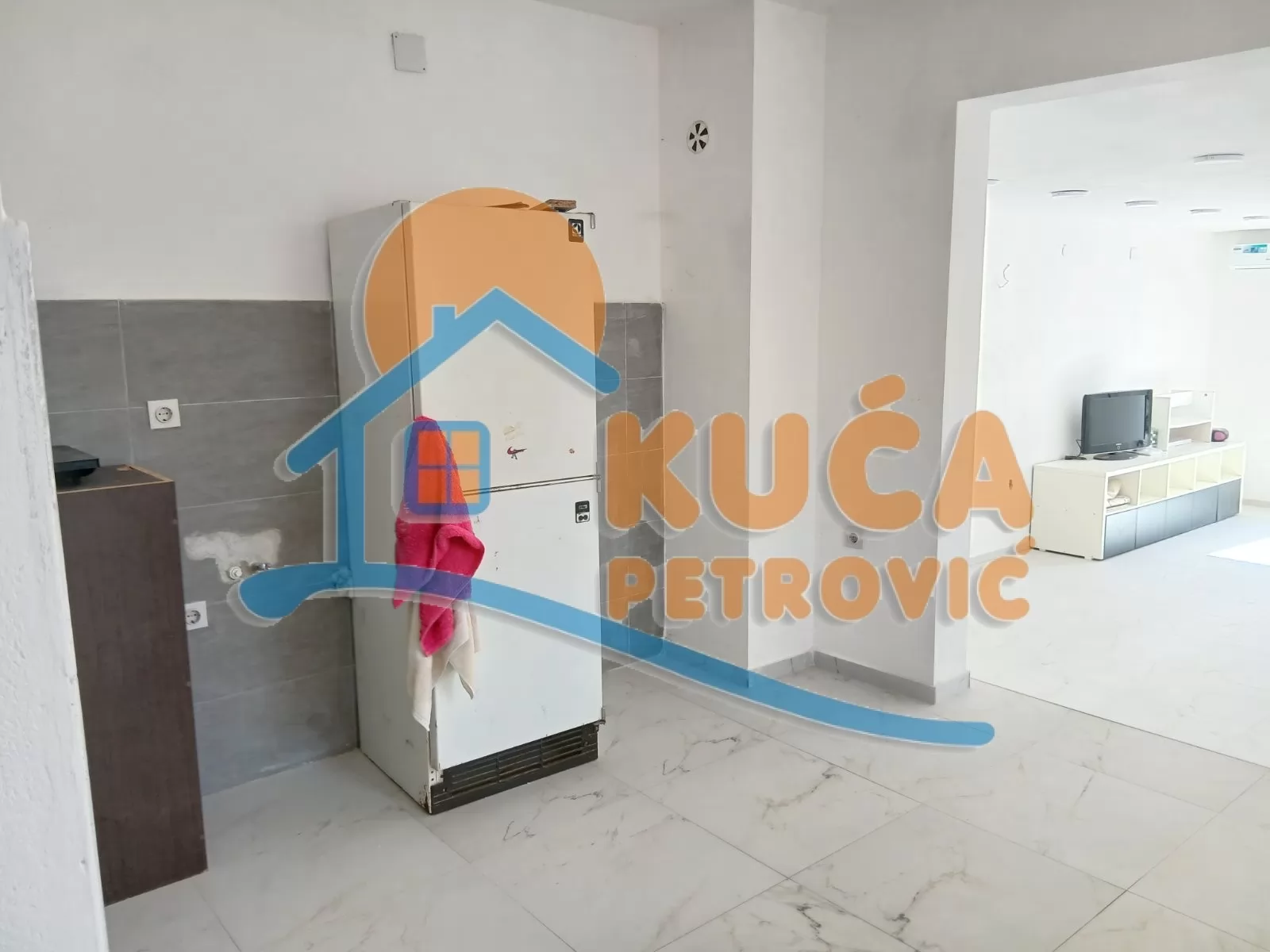 Lokal, 230 m2, Crveni krst, Obrena Nikolića ID: i-015970 2