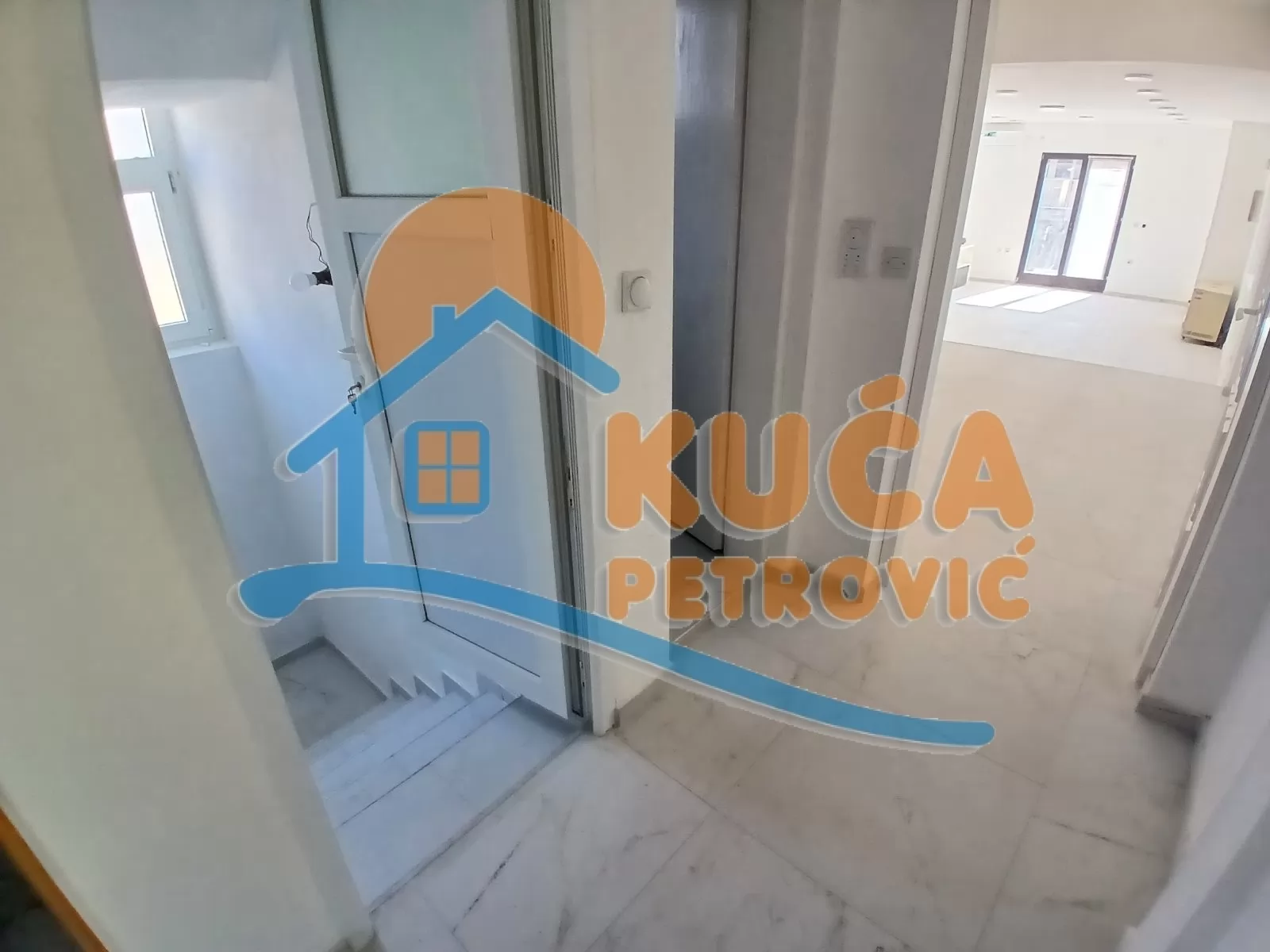 Lokal, 230 m2, Crveni krst, Obrena Nikolića ID: i-015970 6