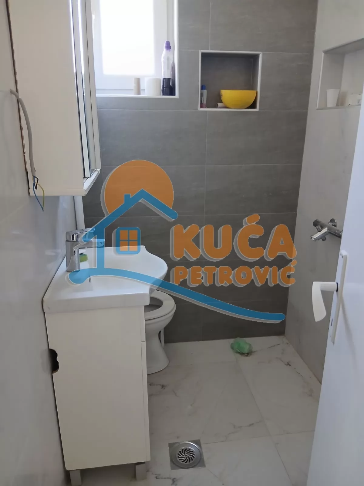 Lokal, 230 m2, Crveni krst, Obrena Nikolića ID: i-015970 8