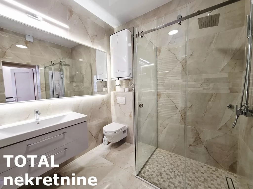 Stan,NOVI SAD,BULEVAR,kv: 76.00, € 205000, ID: 1102275 19