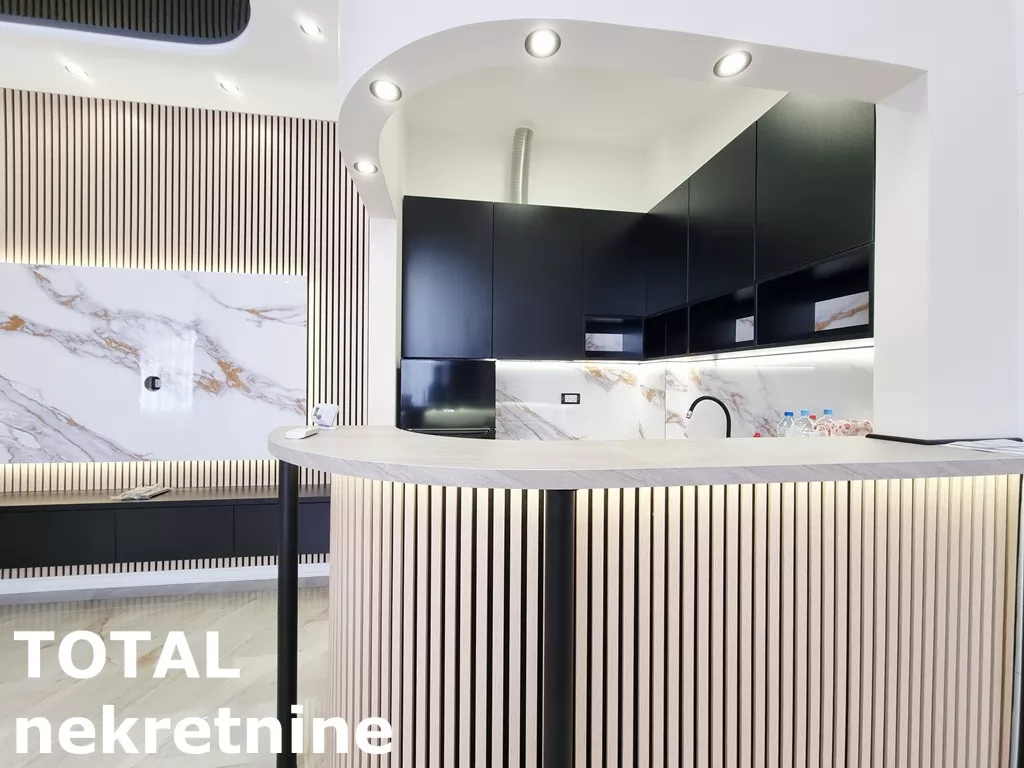 Stan,NOVI SAD,BULEVAR,kv: 76.00, € 205000, ID: 1102275 9