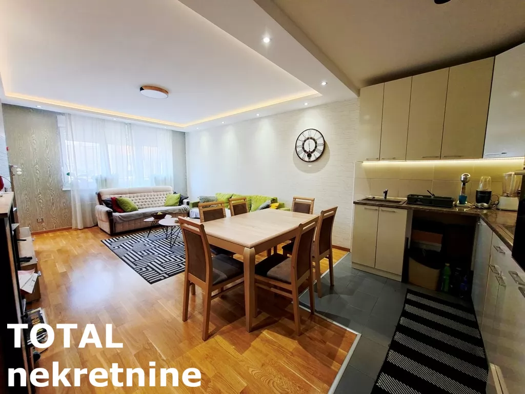 Stan,NOVI SAD,CENTAR,kv: 68.00, € 224400, ID: 1102370 3