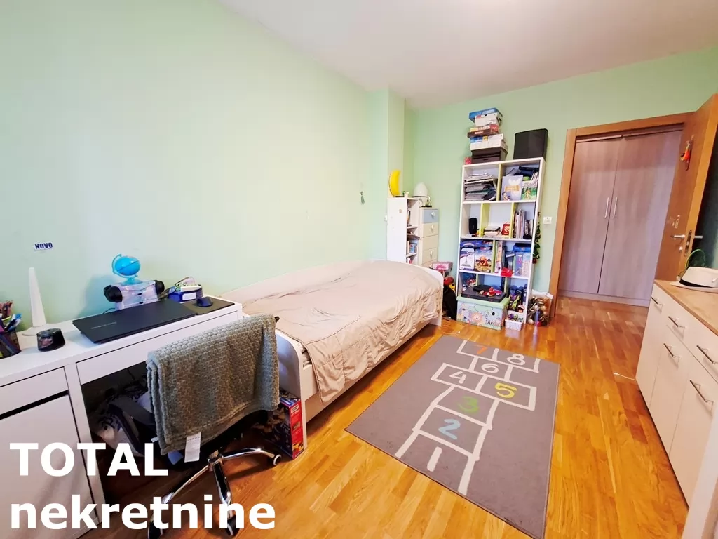 Stan,NOVI SAD,CENTAR,kv: 68.00, € 224400, ID: 1102370 7