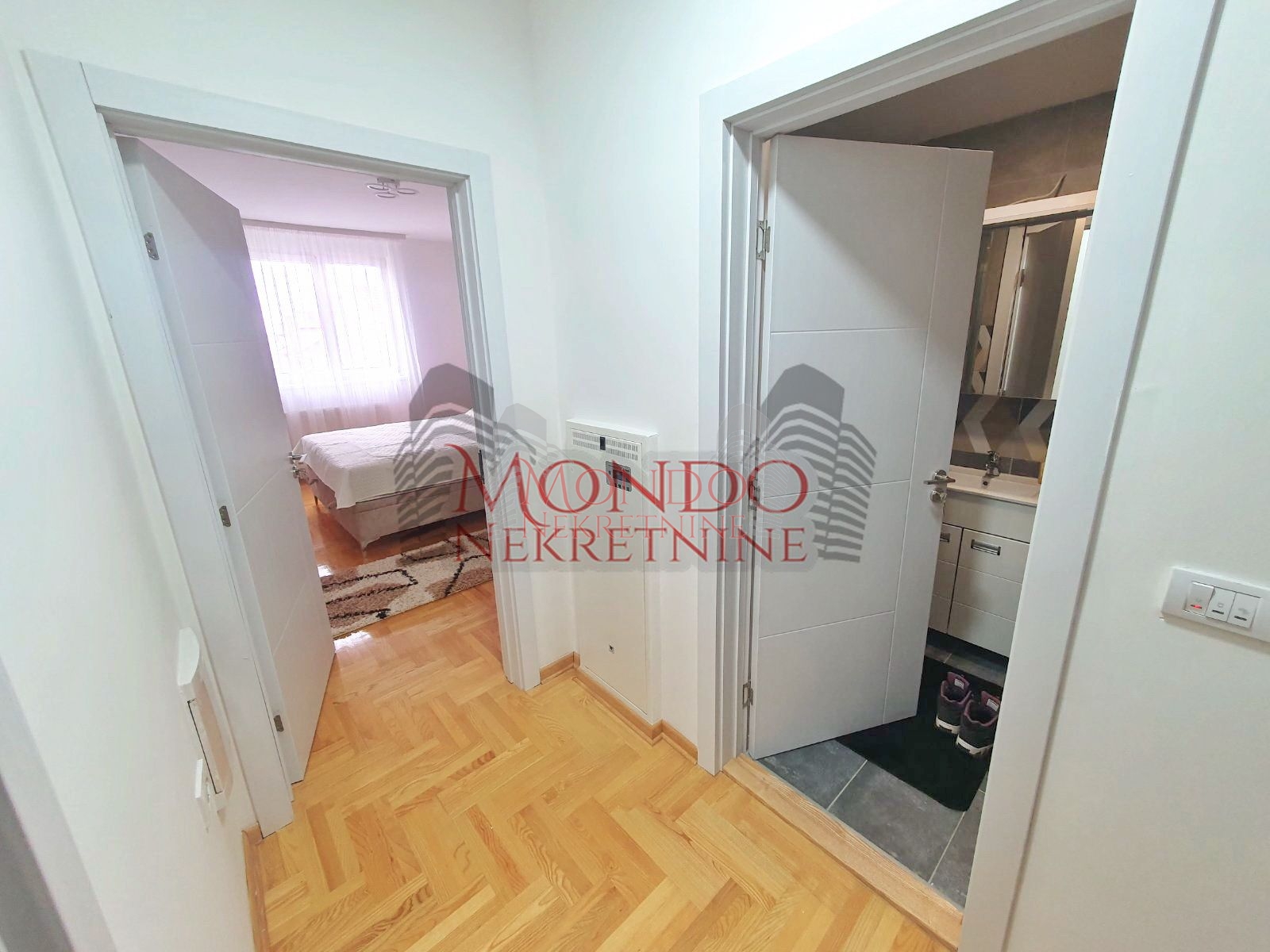 Jednoiposoban stan kod Čaira u  naselju "Vagres City". 14