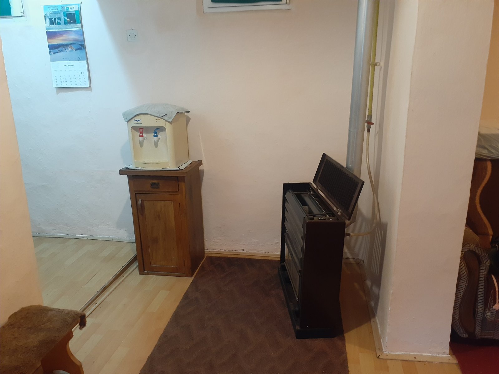 Prodajem kucu u Jarkovcu 4