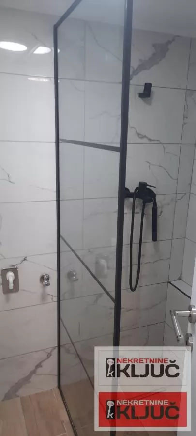 ADICE, 28m2+terasa, Garsonjera, Odmah useljiva 16