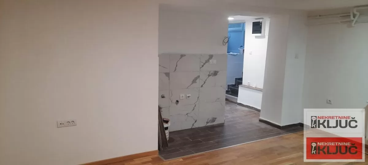 ADICE, 28m2+terasa, Garsonjera, Odmah useljiva 4