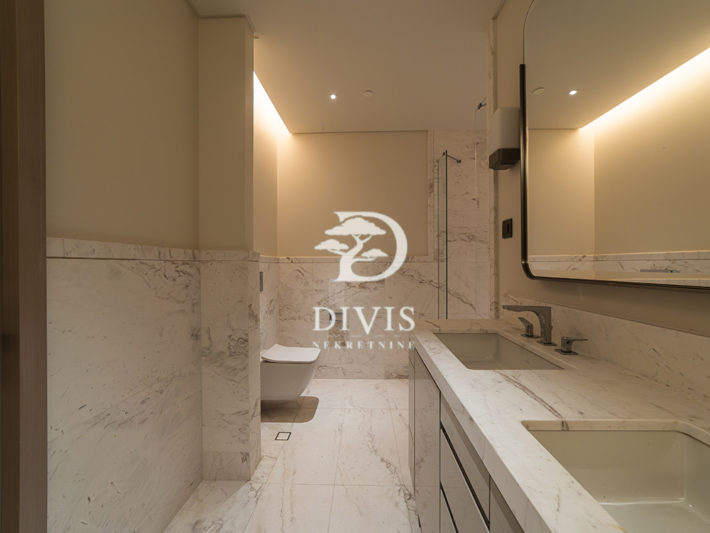 Ekskluzivan 4 0 stan na 37 spratu  BW Kula  164m2 5