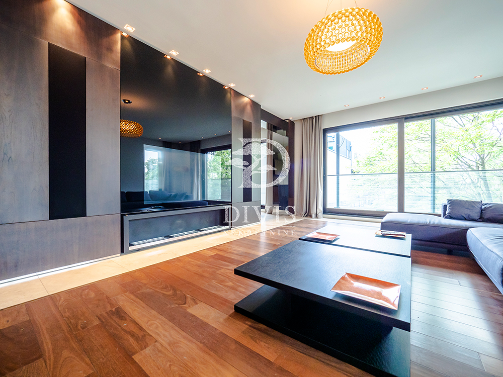 Luks 4 0 stan na Dedinju  3 parking mesta  234m2 1