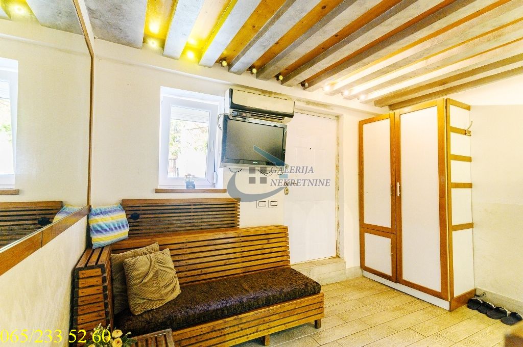 Vračar  Cvetni Trg   Svetozara Markovića 44m2 3