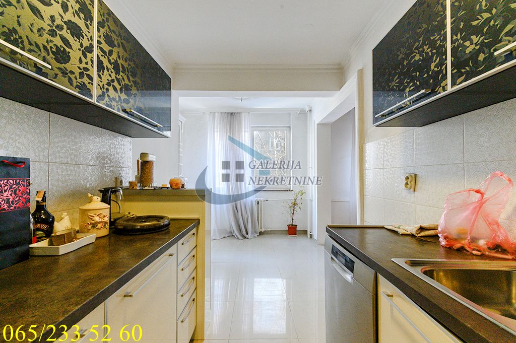 Savski venac  Centar   Durmitorska 105m2 4