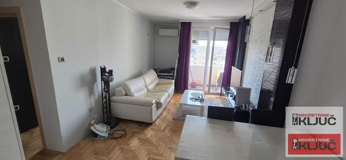 BULEVAR EVROPE, 42m2, Dvosoban, Moderno namešten 2