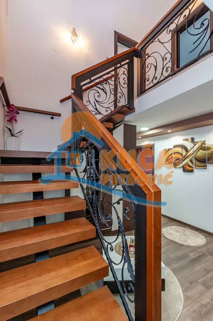 četvorosobna kuća, 256 m2, Niška Banja, Kragujevački oktobar ID: p-015973 18