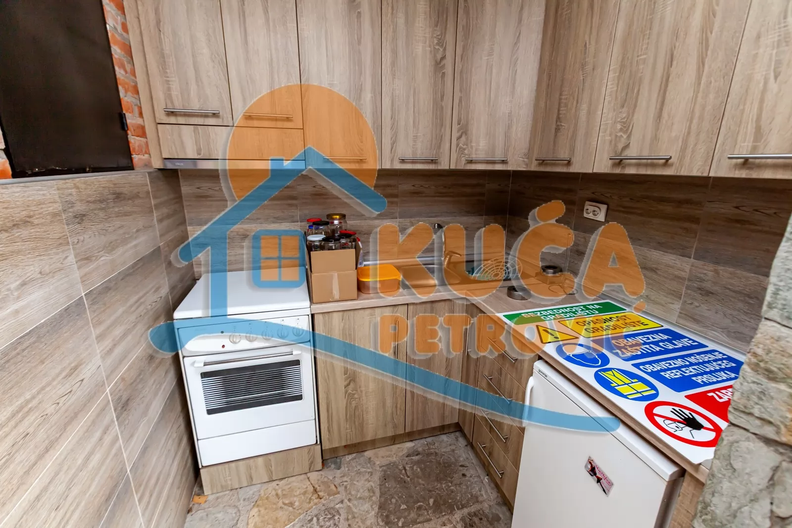 četvorosobna kuća, 256 m2, Niška Banja, Kragujevački oktobar ID: p-015973 35