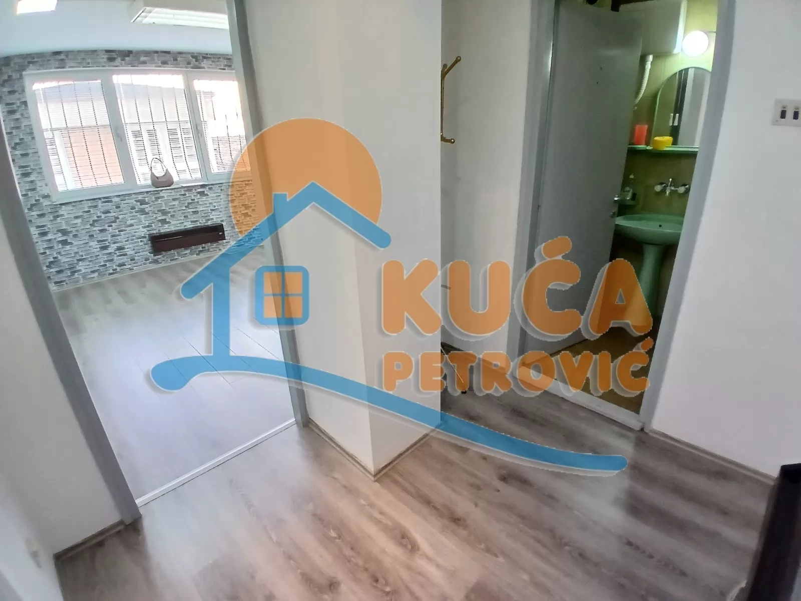Lokal, 32 m2, Centar, 7. jula ID: i-015993 5