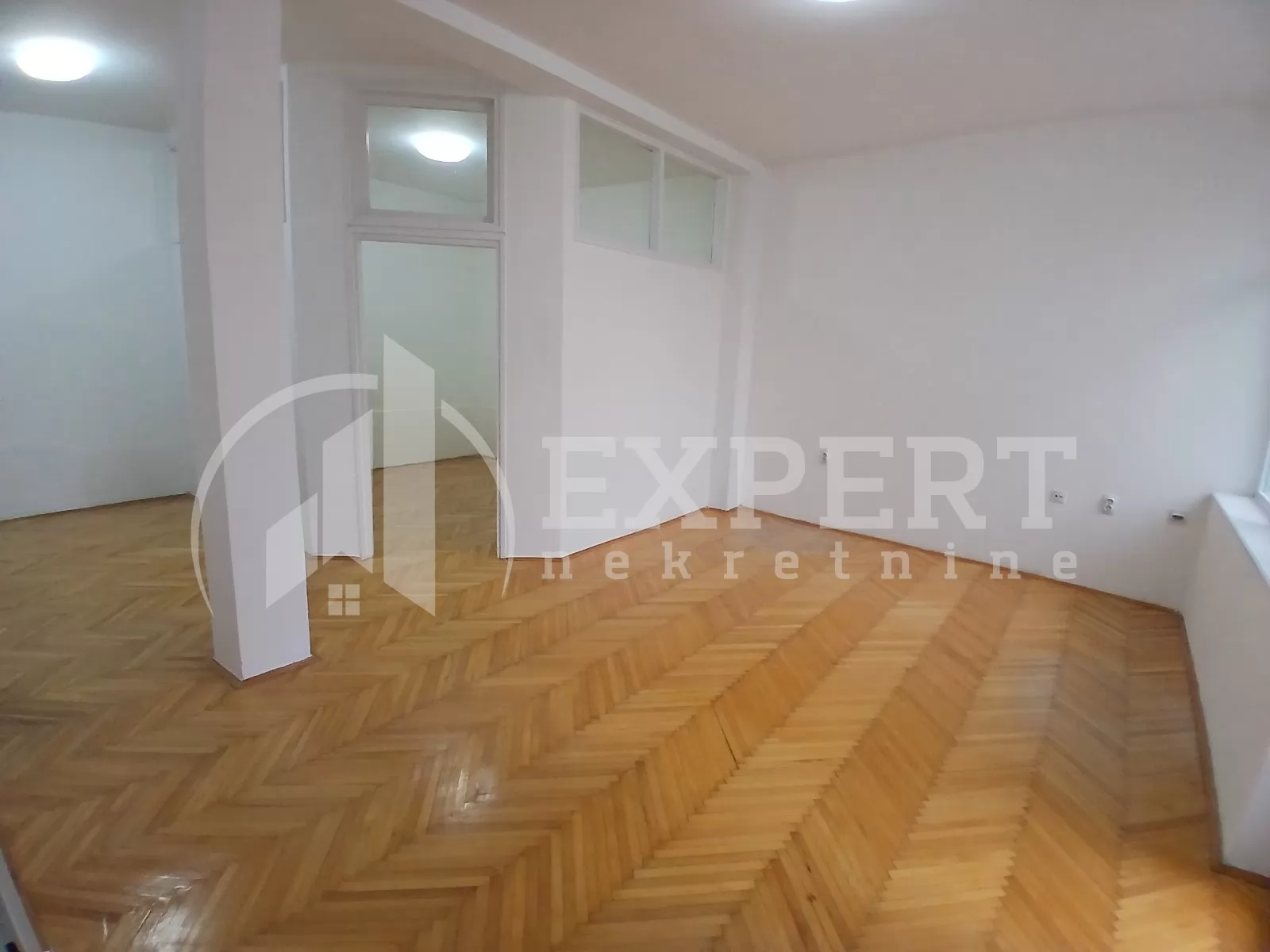 Lokal, 55 m2, Crveni Pevac, Vožda Karađorđa ID: i-015967 1