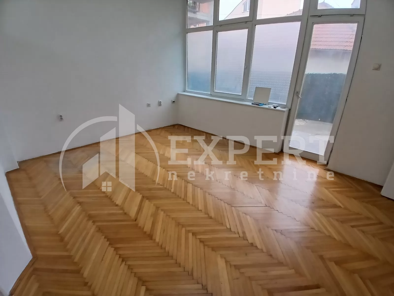 Lokal, 55 m2, Crveni Pevac, Vožda Karađorđa ID: i-015967 12