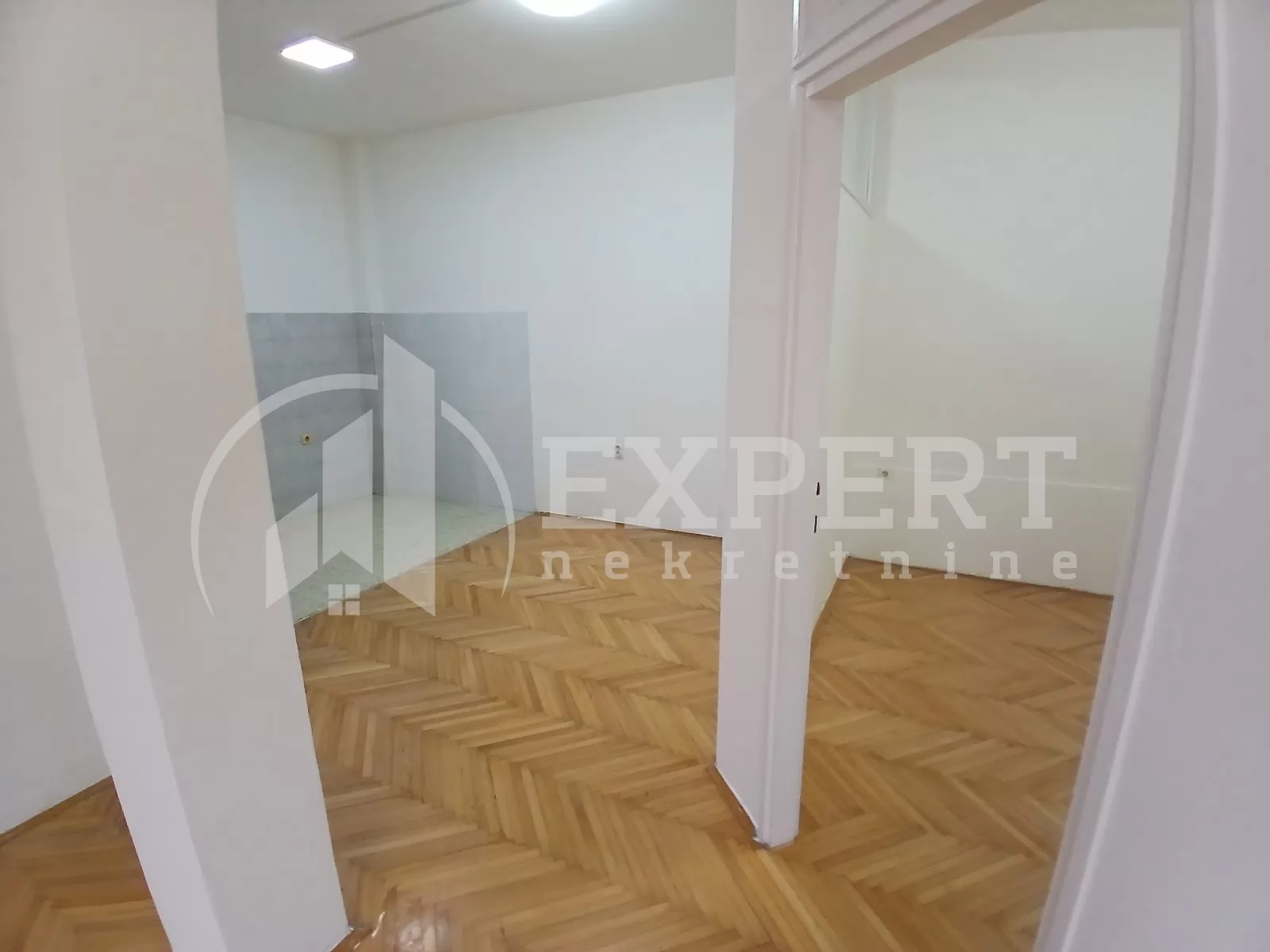 Lokal, 55 m2, Crveni Pevac, Vožda Karađorđa ID: i-015967 5