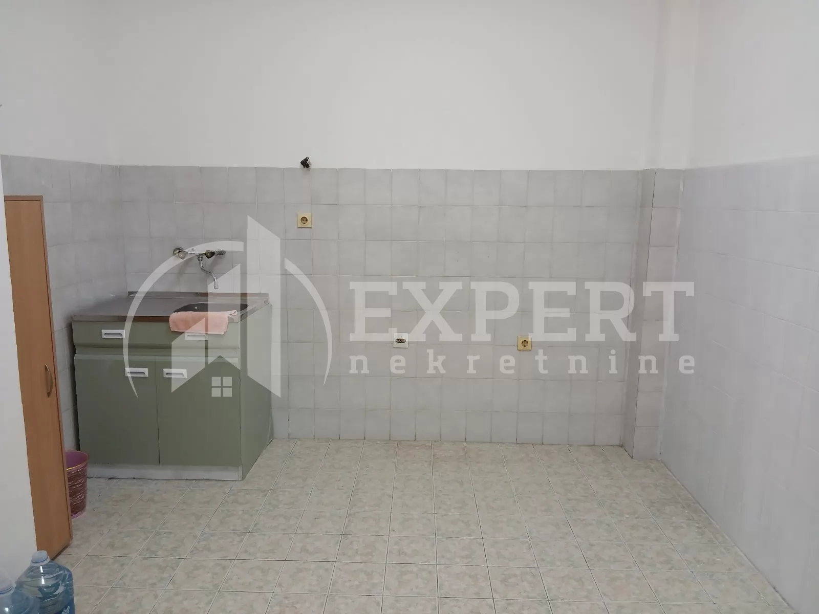 Lokal, 55 m2, Crveni Pevac, Vožda Karađorđa ID: i-015967 7