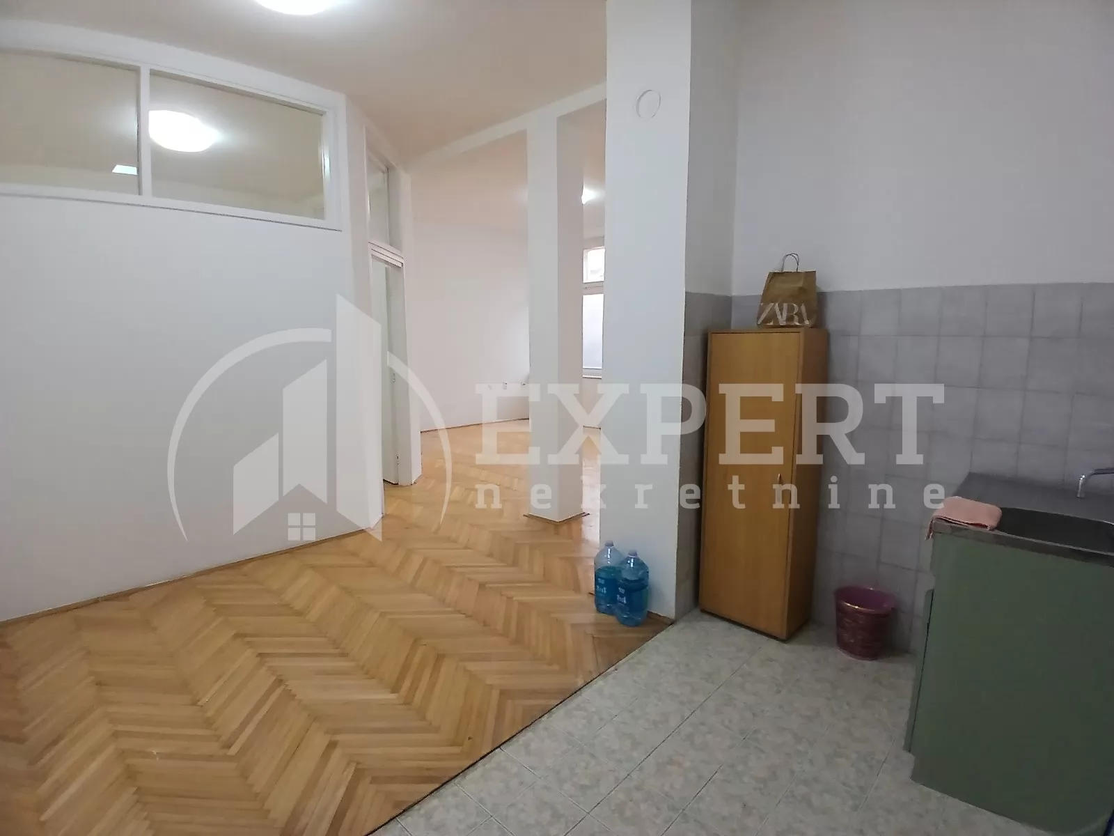 Lokal, 55 m2, Crveni Pevac, Vožda Karađorđa ID: i-015967 8