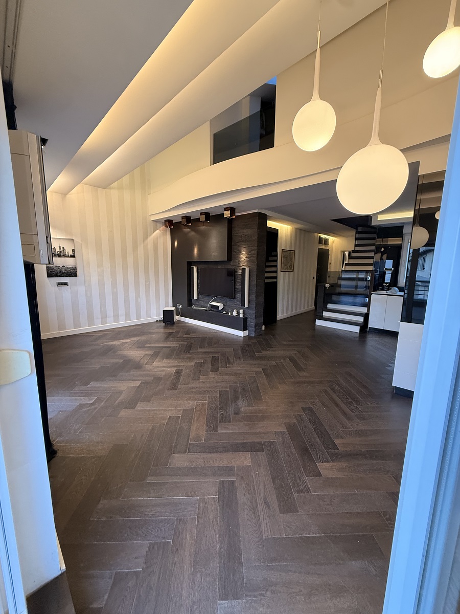 Četvorosoban luksuzan dupleks sa dva garažna mesta  117m2 1