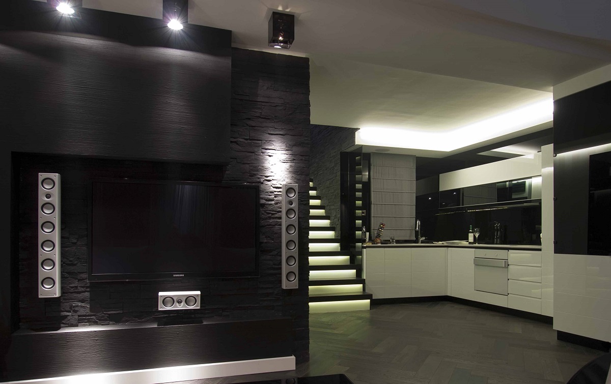 Četvorosoban luksuzan dupleks sa dva garažna mesta  117m2 4