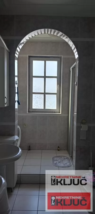 Telep, 169m2,četvorosoban,namešten 13