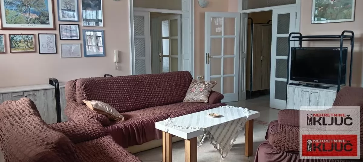 Telep, 169m2,četvorosoban,namešten 2