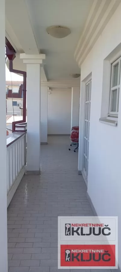 Telep, 169m2,četvorosoban,namešten 22