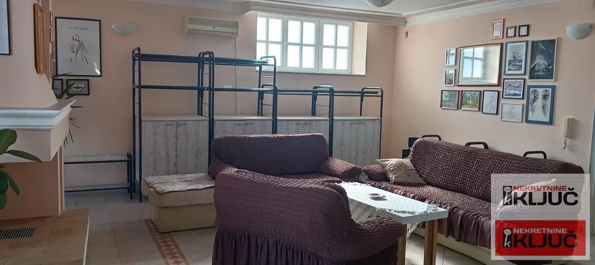 Telep, 169m2,četvorosoban,namešten 3