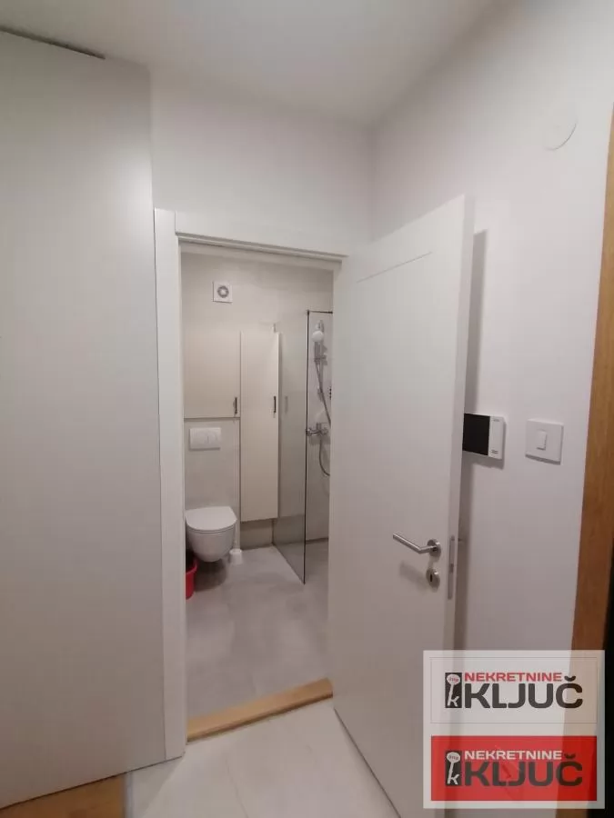 TELEP IZDAJE SE DVOSOBAN MODERNO OPREMLJEN STAN 14