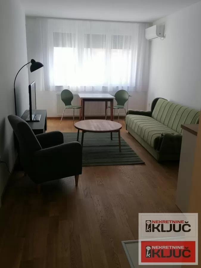 TELEP IZDAJE SE DVOSOBAN MODERNO OPREMLJEN STAN 4