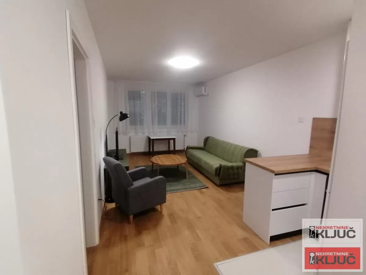 TELEP IZDAJE SE DVOSOBAN MODERNO OPREMLJEN STAN 6