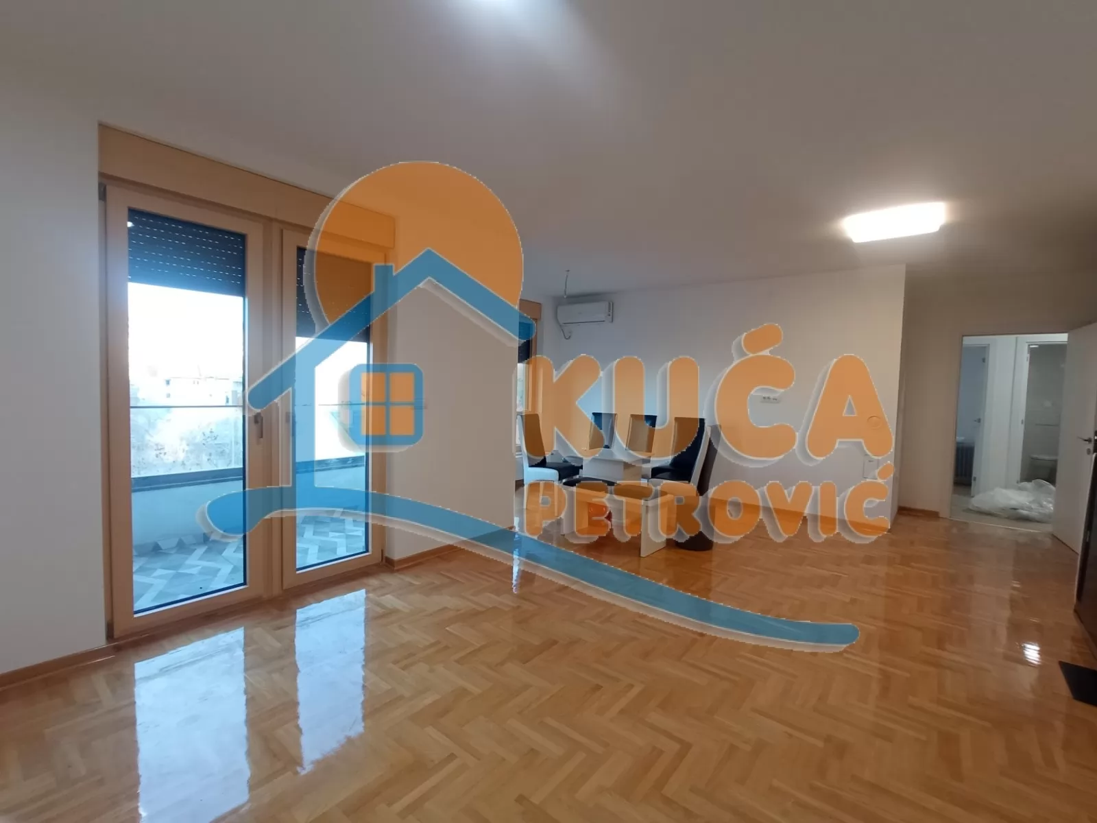 Trosoban stan, 75 m2, Čair, Prvomajska ID: i-015943 1