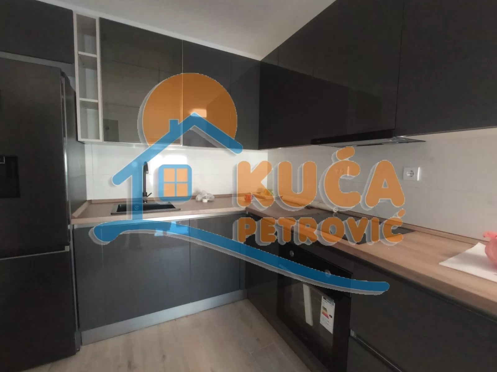 Trosoban stan, 75 m2, Čair, Prvomajska ID: i-015943 5