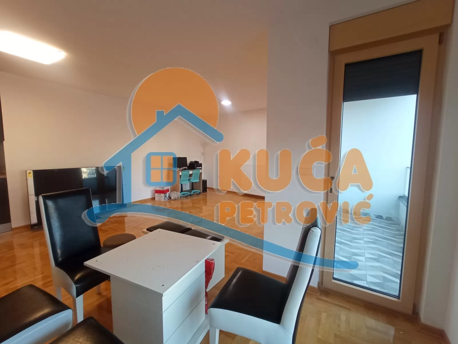 Trosoban stan, 75 m2, Čair, Prvomajska ID: i-015943 7