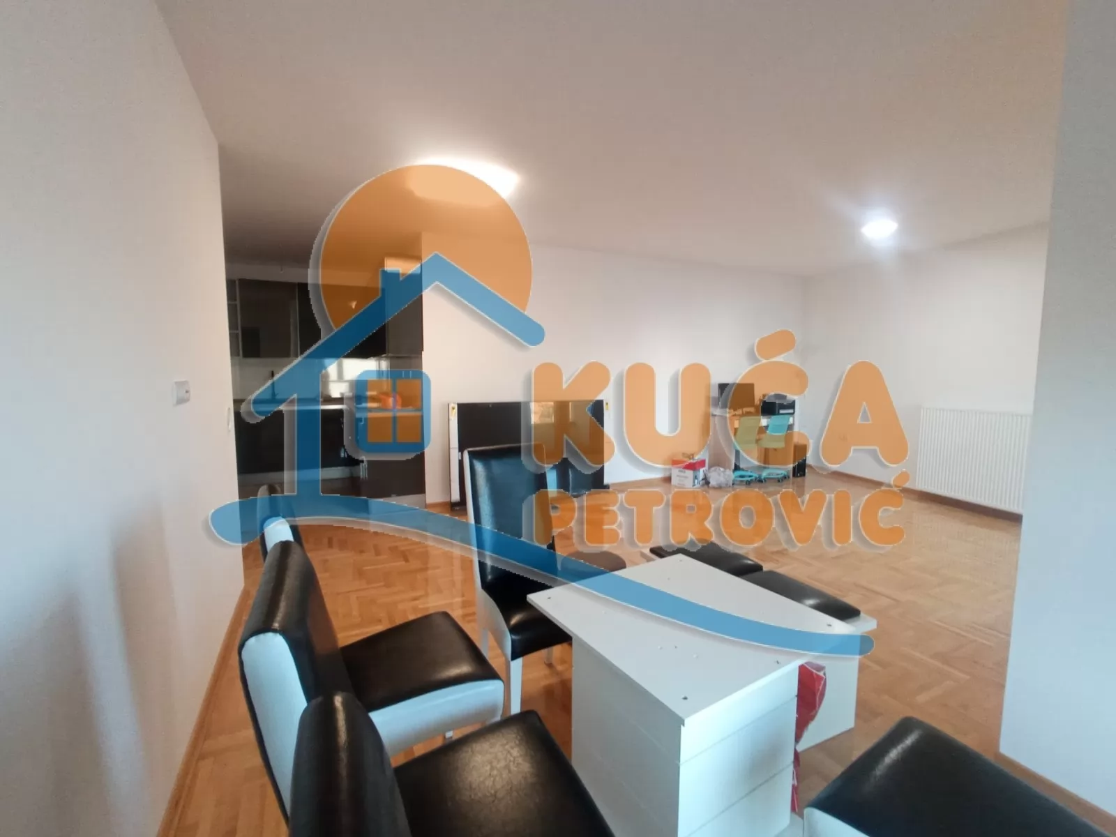 Trosoban stan, 75 m2, Čair, Prvomajska ID: i-015943 8