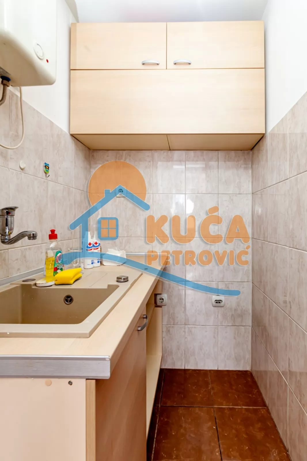 Trosoban stan, 78 m2, Centar, Kralja Stefana Prvovenčanog ID: p-015987 5