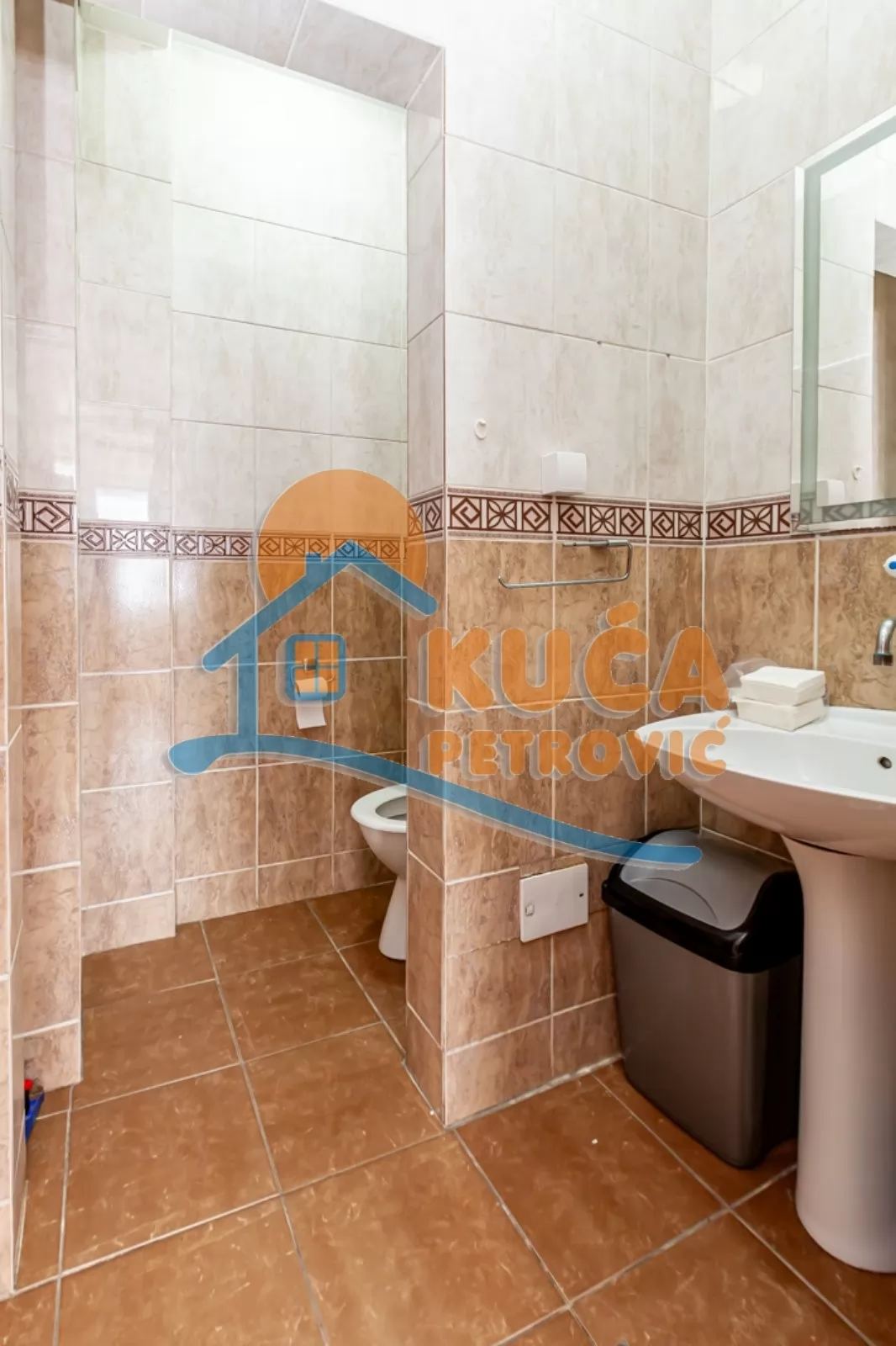 Trosoban stan, 78 m2, Centar, Kralja Stefana Prvovenčanog ID: p-015987 6