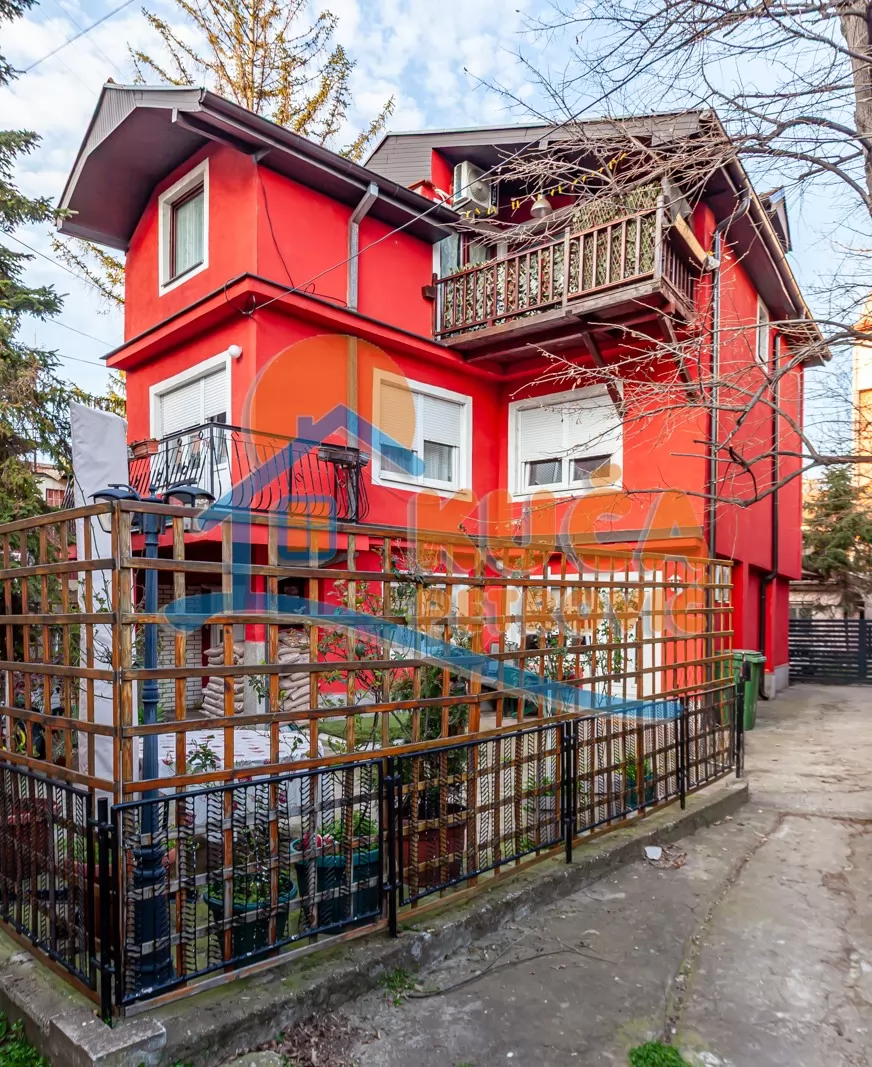 četvorosobna kuća, 165 m2, Centar, Orlovića Pavla ID: p-015999 1