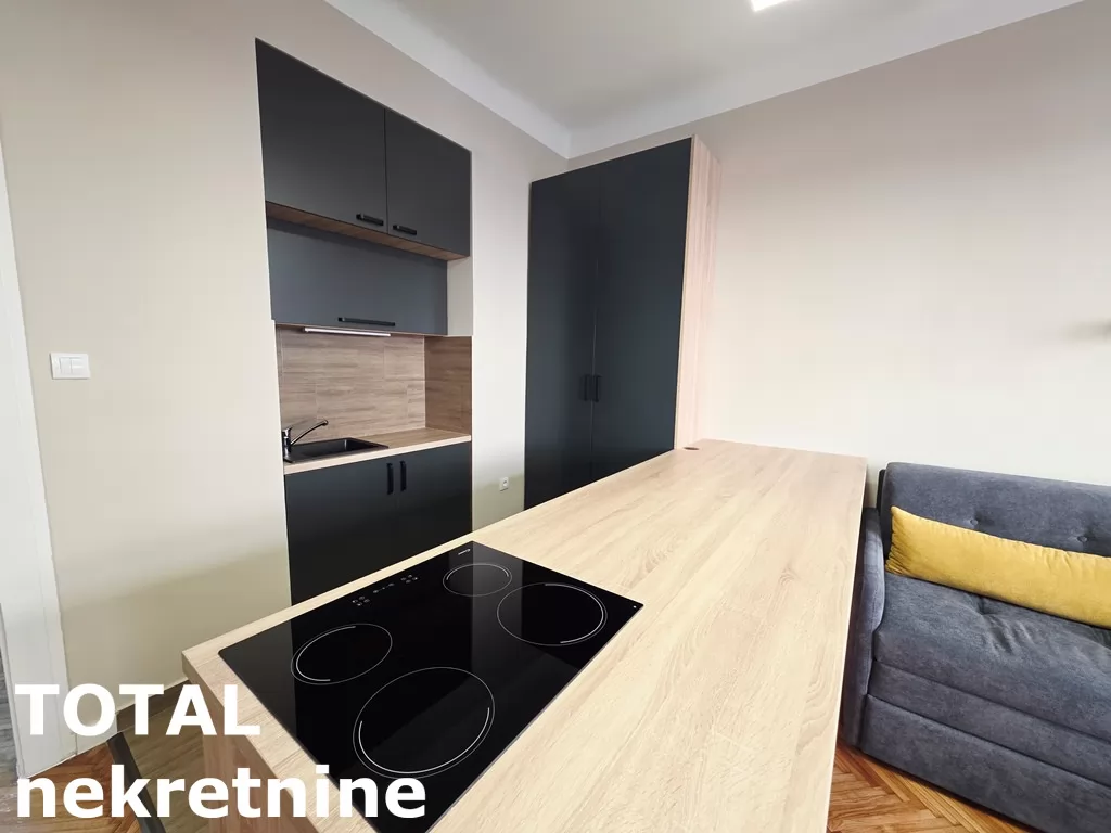 Stan,NOVI SAD,CENTAR,kv: 32.00, € 120000, ID: 1102387 5