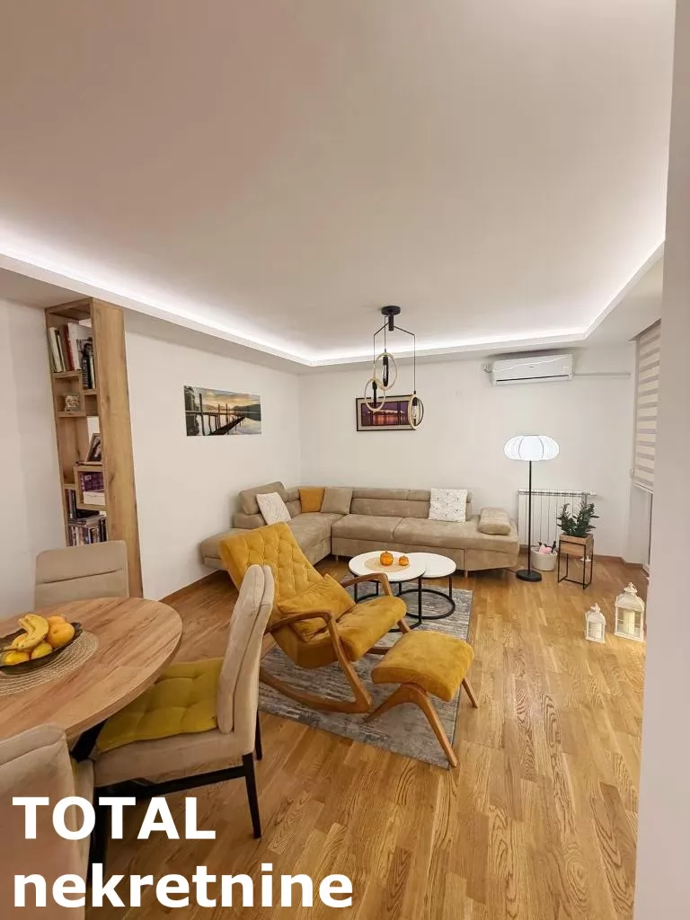 Stan,NOVI SAD,DETELINARA,kv: 67.00, € 234500, ID: 1102201 8