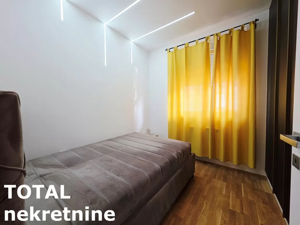 Stan,PETROVARADIN,PETROVARADIN,kv: 42.00, € 121500, ID: 1102227 12