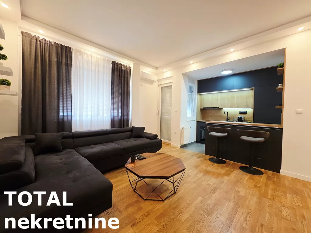 Stan,PETROVARADIN,PETROVARADIN,kv: 42.00, € 121500, ID: 1102227 6